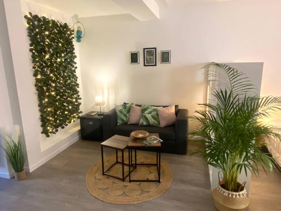 Studio Coeur De Ville Proche Bords De Loire Orléans Exteriör bild